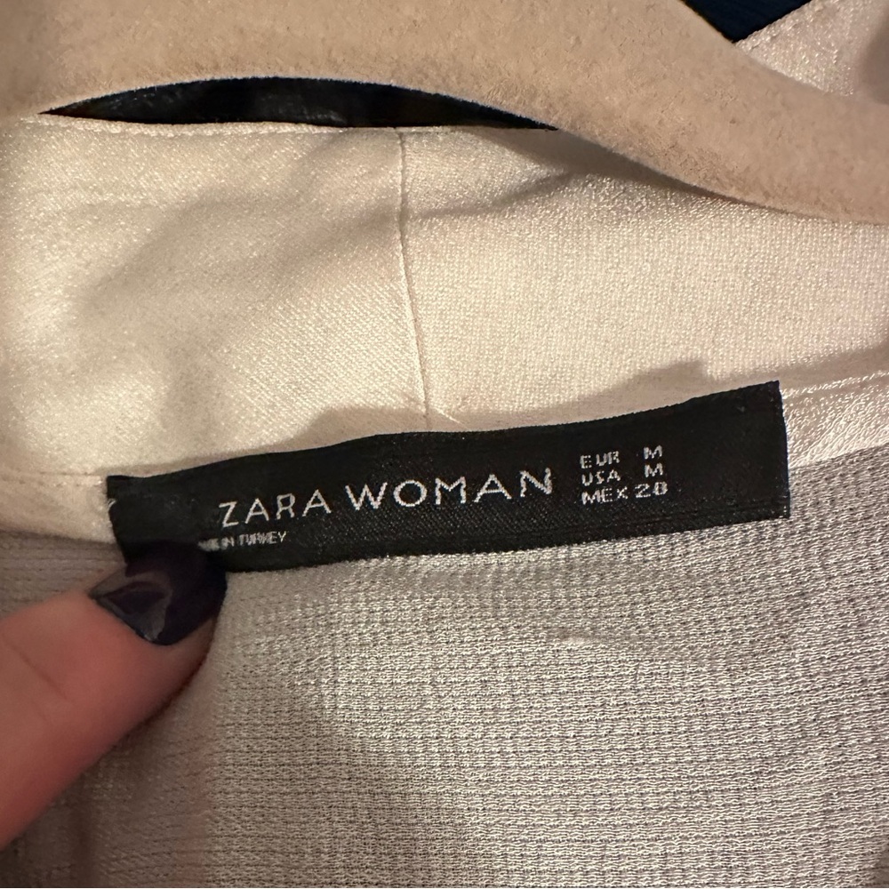 Zara Cream V-Neck Blouse - Picture 3 of 4
